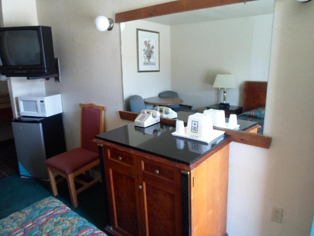 Budget Inn Morgan Hill Pokój zdjęcie